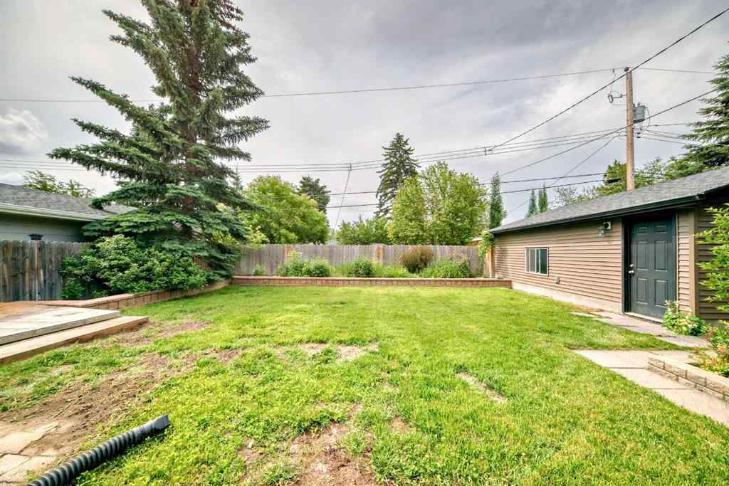 MLS® A2238186 - 73 Kirby Place SW in Kingsland Calgary, Residential