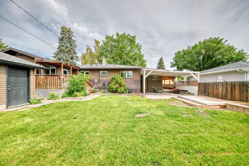 MLS® A2238186 - 73 Kirby Place SW in Kingsland Calgary, Residential
