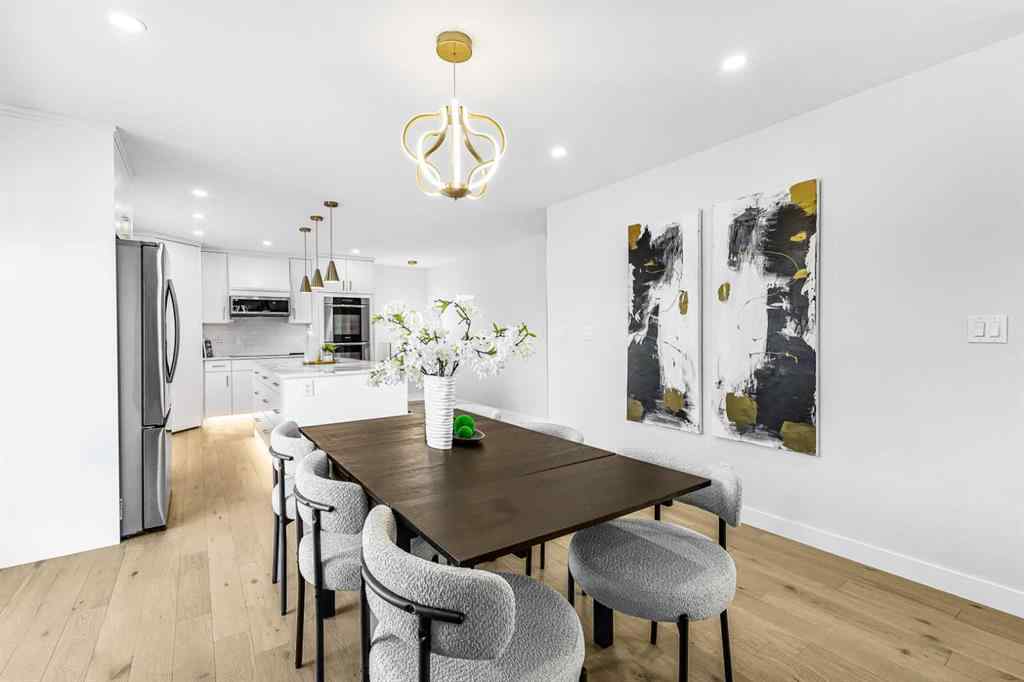 MLS® A2238193 - 10604 Oakmoor Way SW in Cedarbrae Calgary, Residential