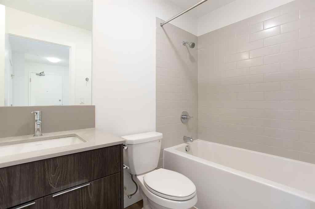 MLS® A2238198 - Unit #202 455 1 Avenue NE in Crescent Heights Calgary, Residential