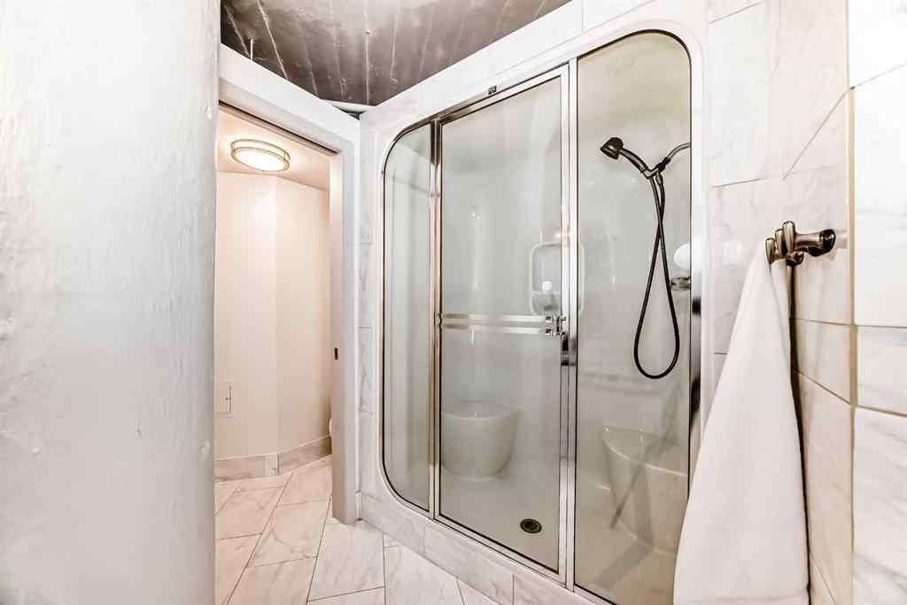 MLS® A2238209 - Unit #402 240 11 Avenue SW in Beltline Calgary, Residential