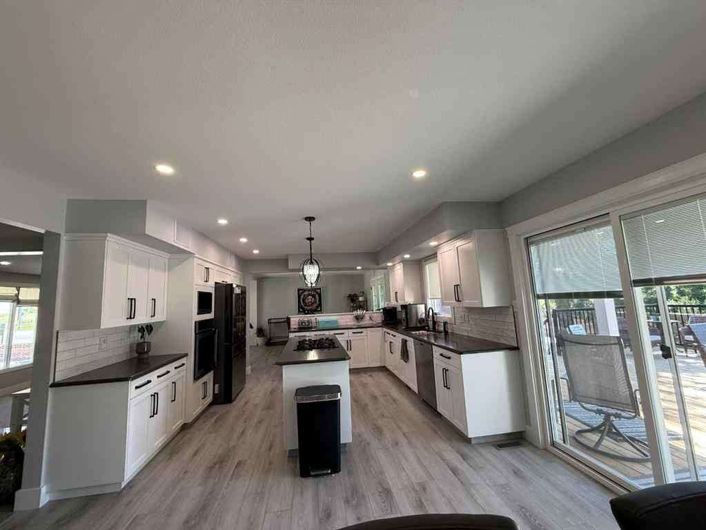 MLS® A2238249 - 1236 40 Avenue N in Legacy Ridge / Hardieville Lethbridge, Residential