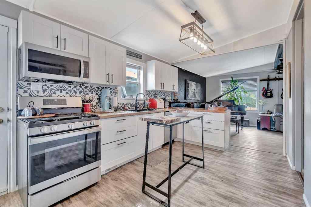 MLS® A2238280 - Unit #63 5308 57 Street  in North Lloydminster Lloydminster, Mobile