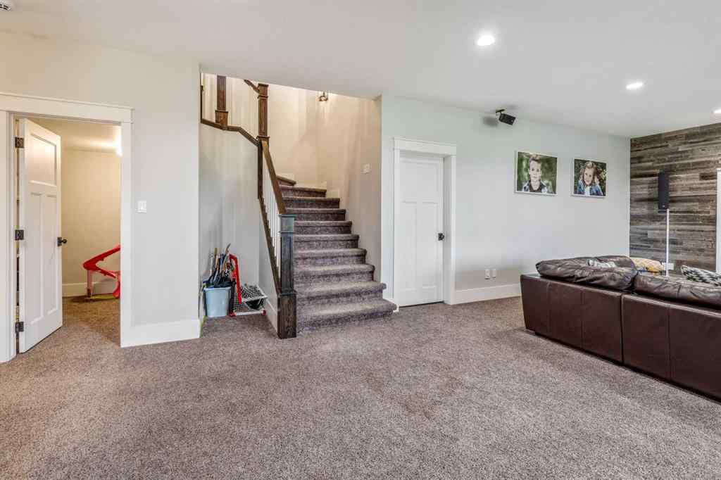 MLS® A2238284 - 2220 33 Avenue  in NONE Coaldale, Residential