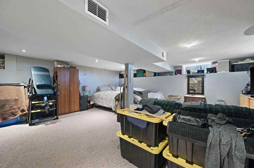 MLS® A2238288 - 3924 77 Street NW in Bowness Calgary, Residential