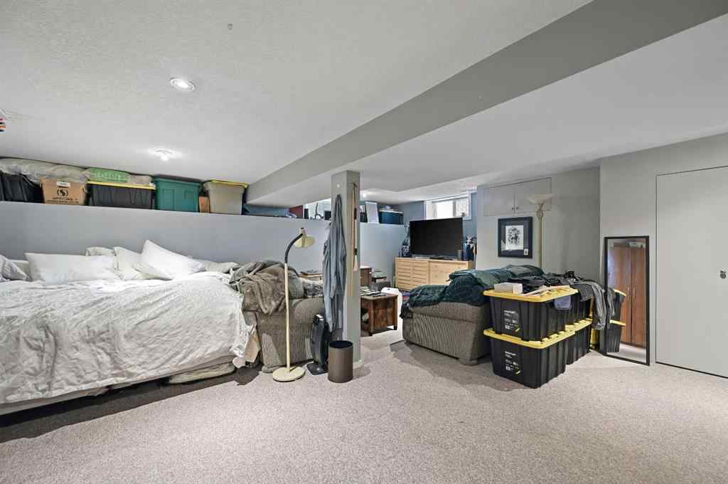 MLS® A2238288 - 3924 77 Street NW in Bowness Calgary, Residential