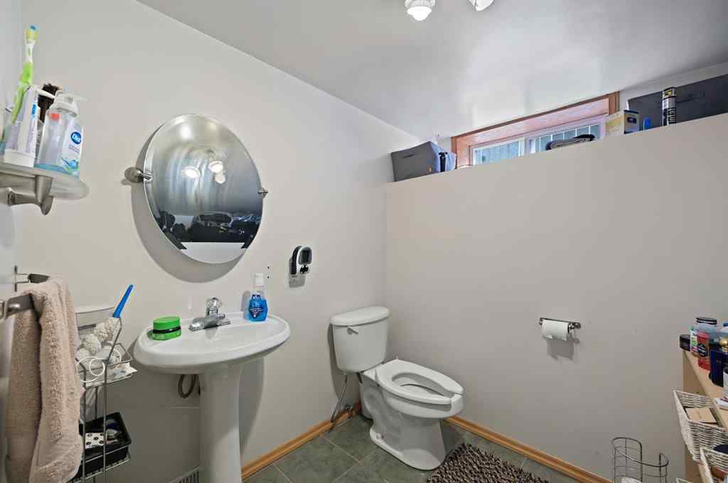 MLS® A2238288 - 3924 77 Street NW in Bowness Calgary, Residential