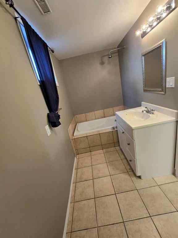 MLS® A2238330 - 8702 96 Street  in Highland Park Grande Prairie, Residential