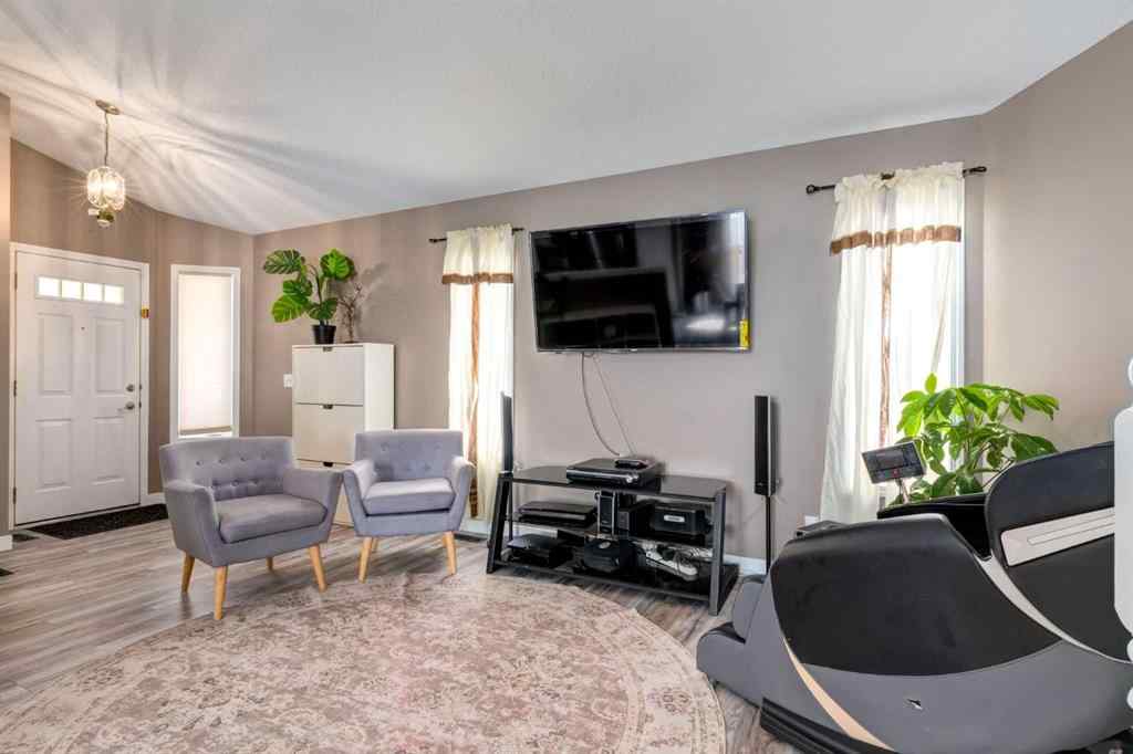 MLS® A2238348 - 139 Los Alamos Place NE in Monterey Park Calgary, Residential