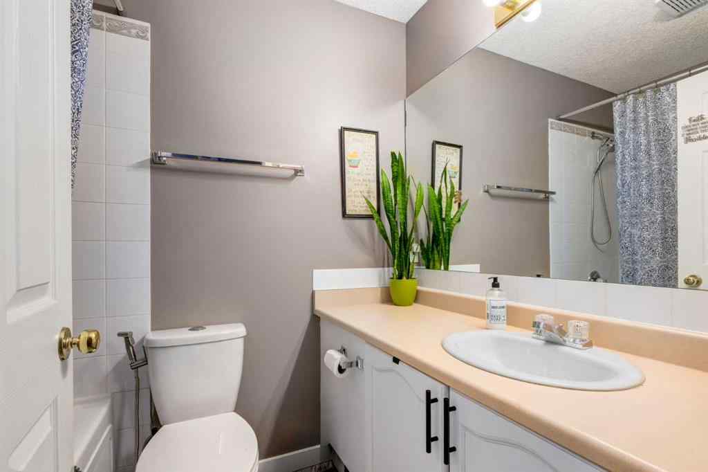 MLS® A2238348 - 139 Los Alamos Place NE in Monterey Park Calgary, Residential