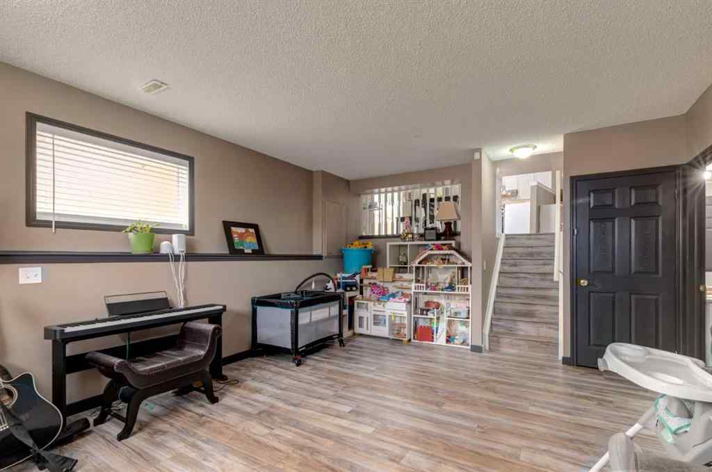 MLS® A2238348 - 139 Los Alamos Place NE in Monterey Park Calgary, Residential