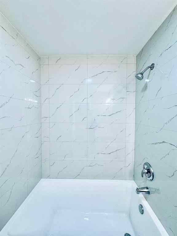 MLS® A2238403 - Unit #221 2211 19 Street NE in Vista Heights Calgary, Residential