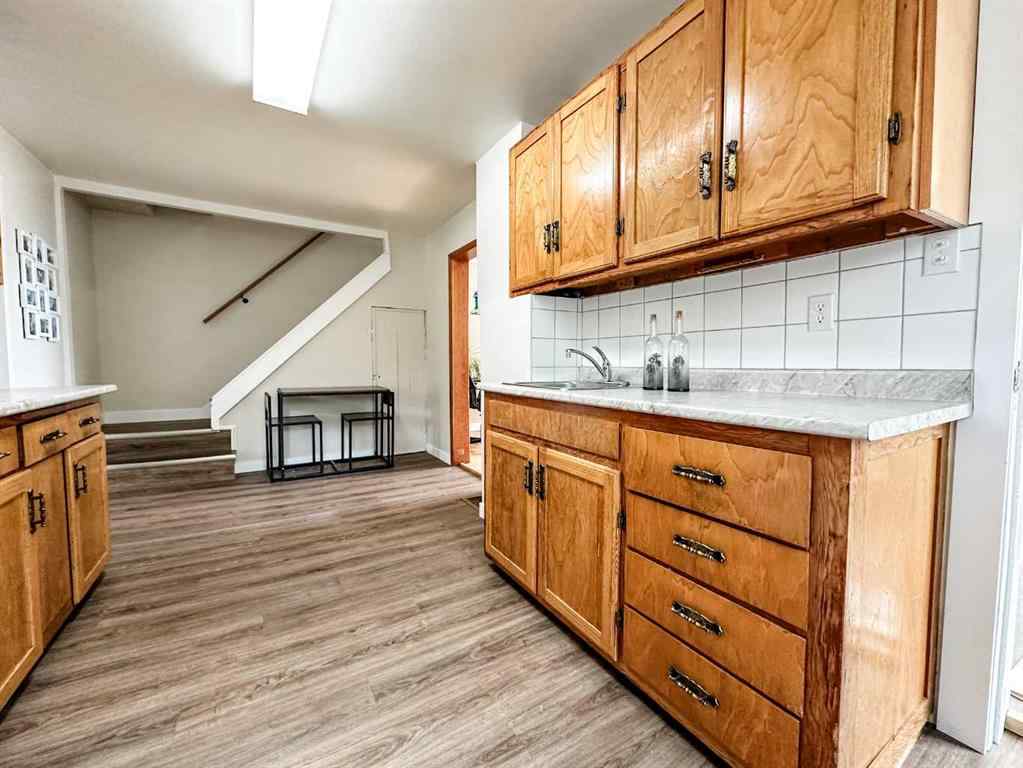 MLS® A2238411 - 4706 48 Street  in Downtown East Stettler, Residential