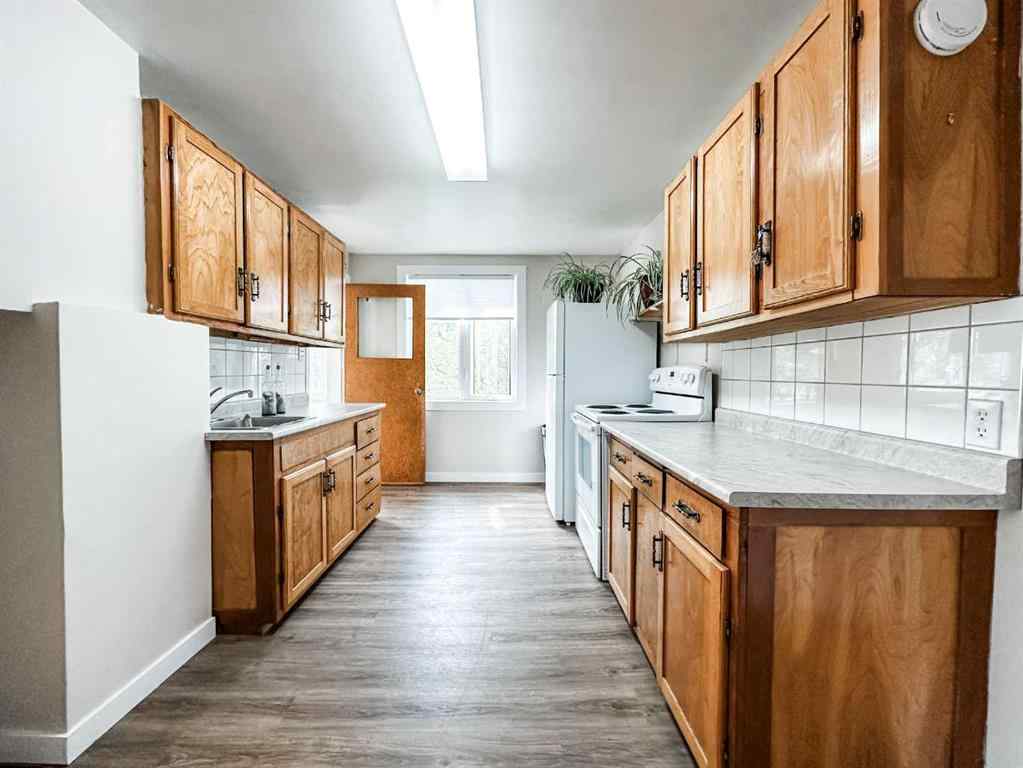 MLS® A2238411 - 4706 48 Street  in Downtown East Stettler, Residential