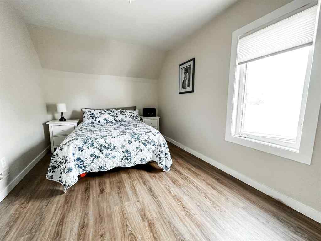 MLS® A2238411 - 4706 48 Street  in Downtown East Stettler, Residential