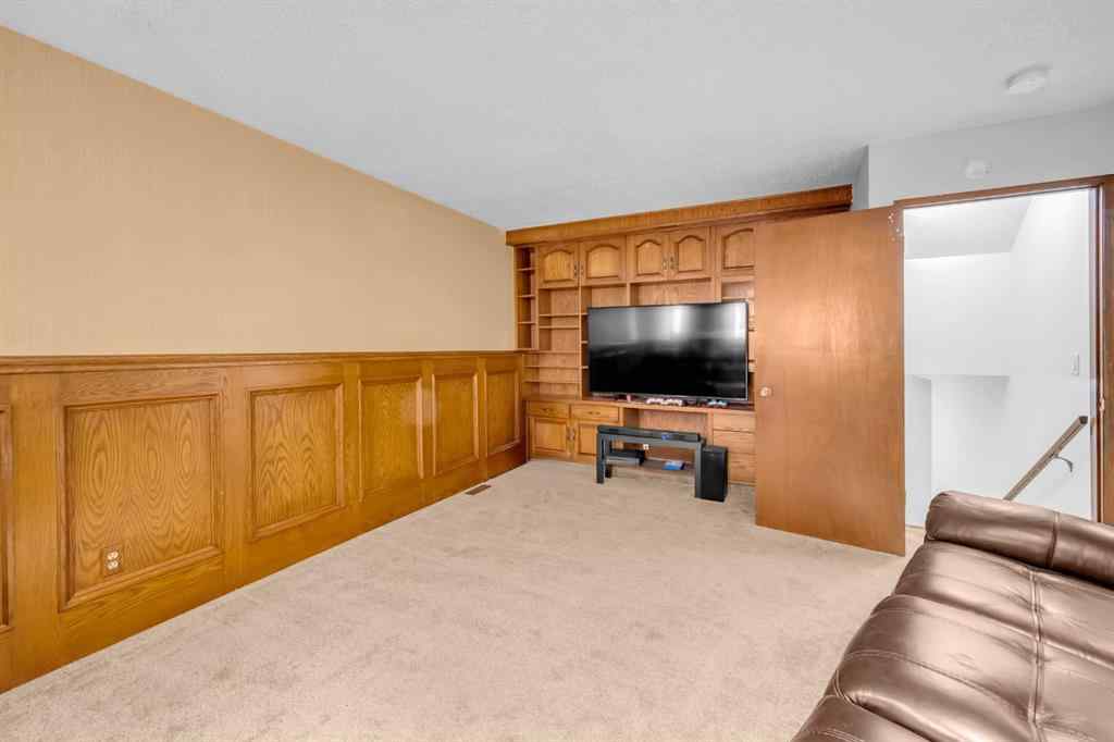 MLS® A2238414 - 124 Whiteram Close NE in Whitehorn Calgary, Residential