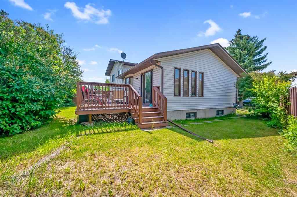 MLS® A2238414 - 124 Whiteram Close NE in Whitehorn Calgary, Residential