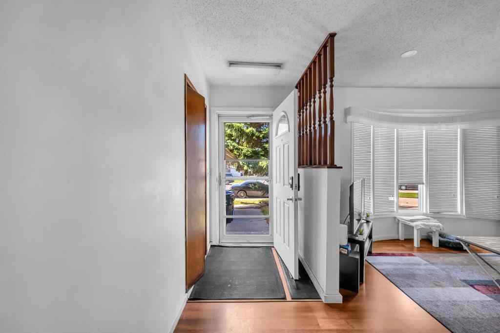 MLS® A2238414 - 124 Whiteram Close NE in Whitehorn Calgary, Residential