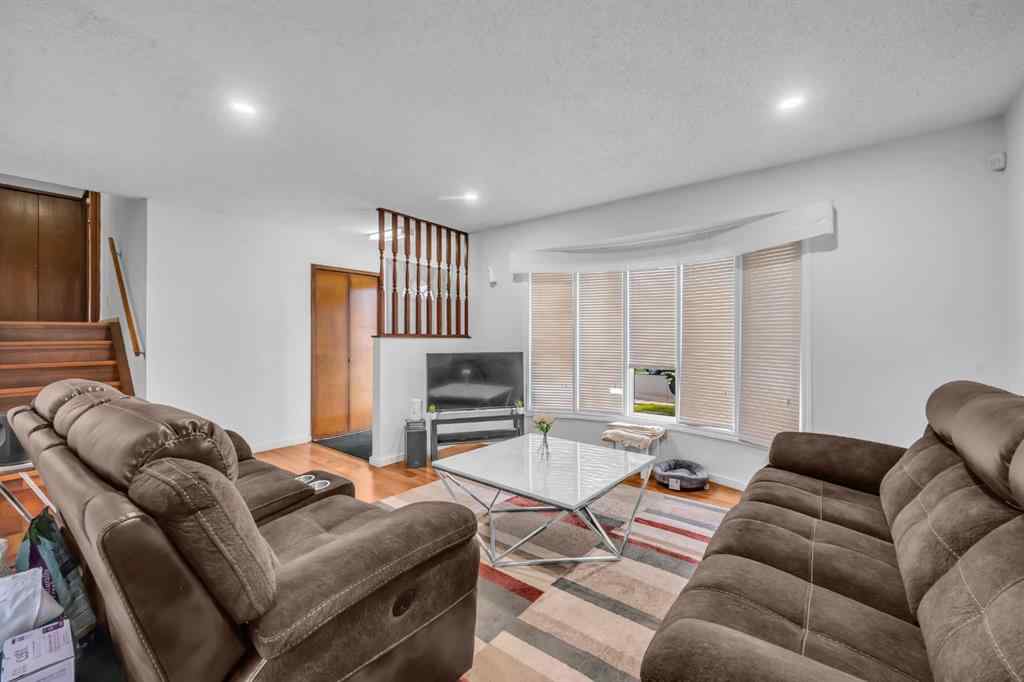 MLS® A2238414 - 124 Whiteram Close NE in Whitehorn Calgary, Residential