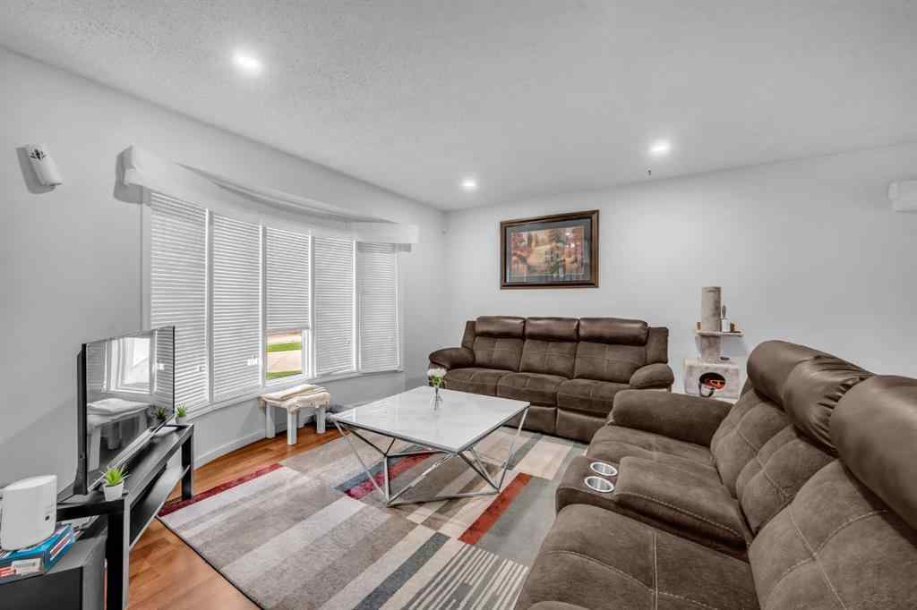 MLS® A2238414 - 124 Whiteram Close NE in Whitehorn Calgary, Residential