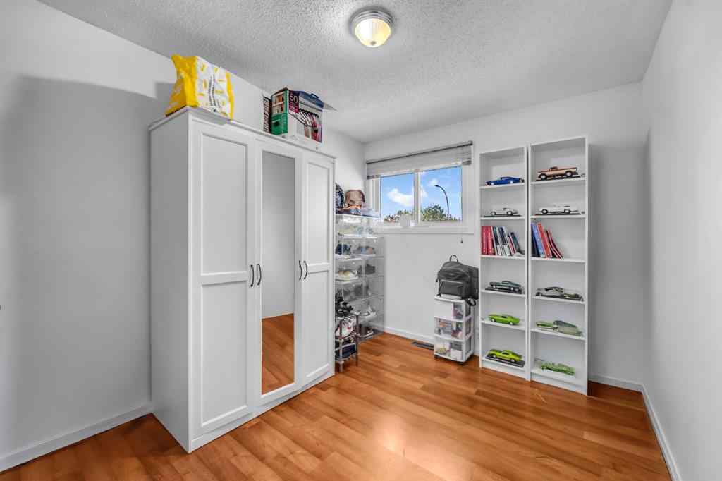 MLS® A2238414 - 124 Whiteram Close NE in Whitehorn Calgary, Residential
