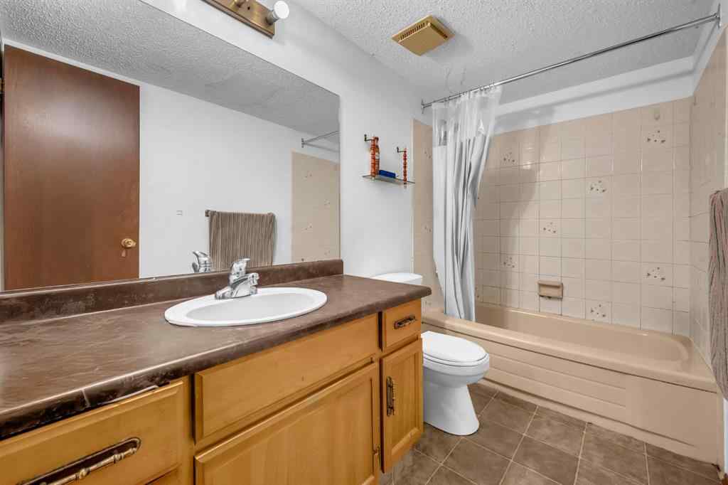 MLS® A2238414 - 124 Whiteram Close NE in Whitehorn Calgary, Residential