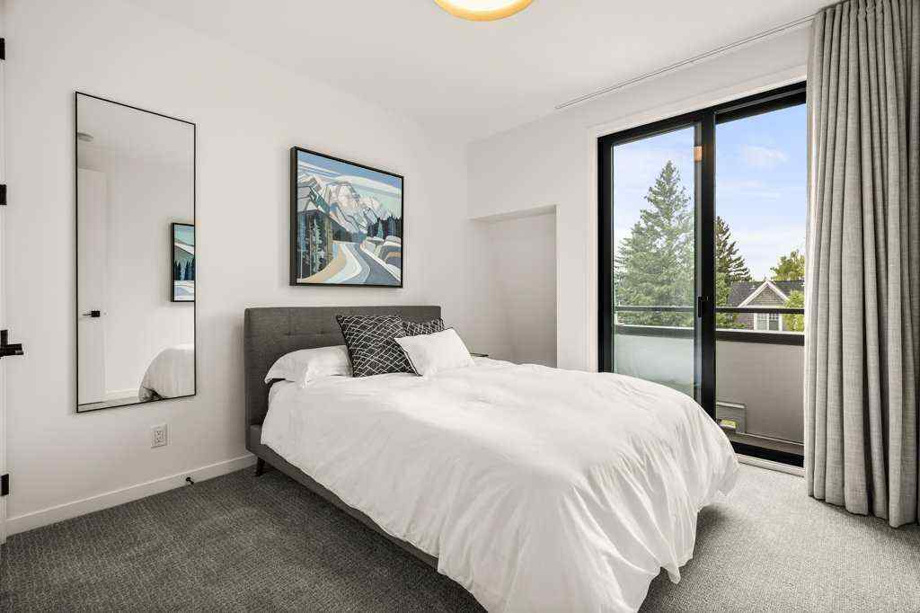 MLS® A2238475 - 2226 8 Street NE in Winston Heights/Mountview Calgary, Residential