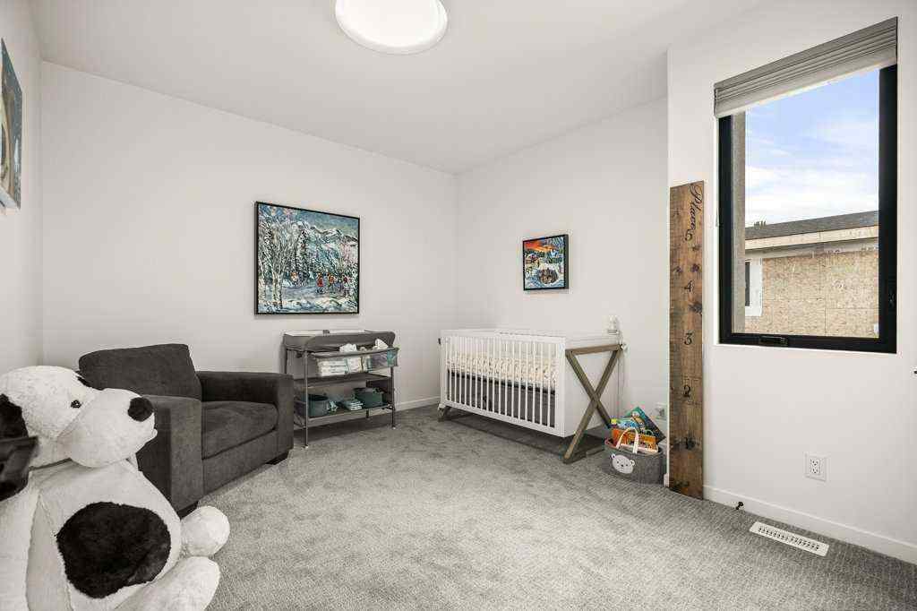 MLS® A2238475 - 2226 8 Street NE in Winston Heights/Mountview Calgary, Residential