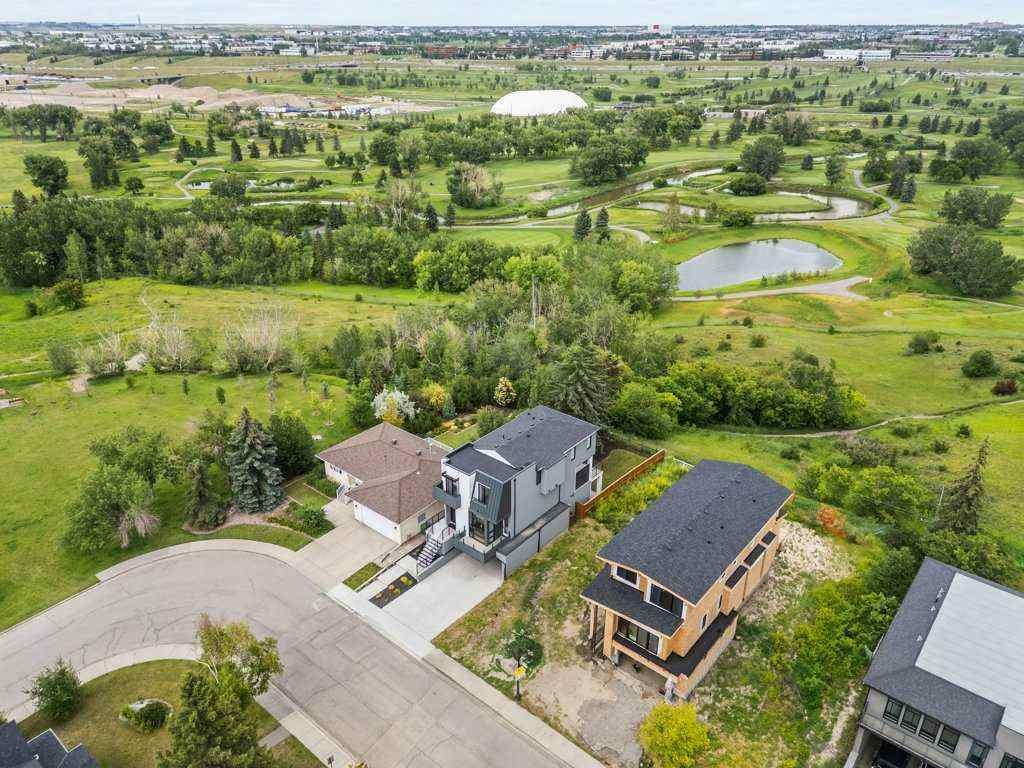 MLS® A2238475 - 2226 8 Street NE in Winston Heights/Mountview Calgary, Residential