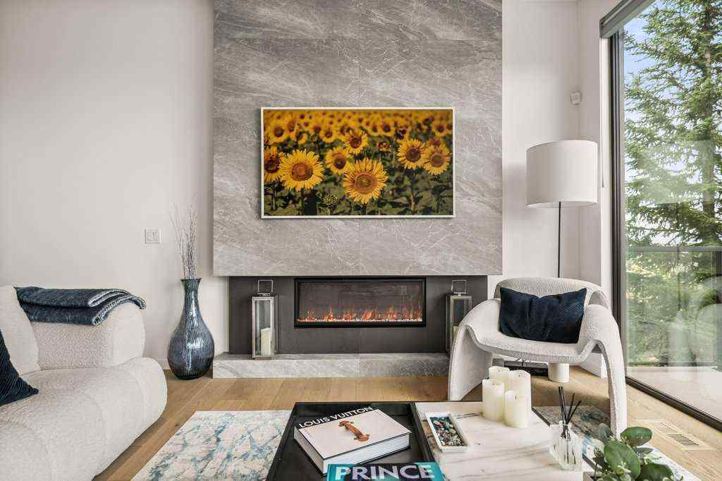 MLS® A2238475 - 2226 8 Street NE in Winston Heights/Mountview Calgary, Residential