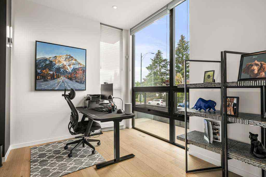 MLS® A2238475 - 2226 8 Street NE in Winston Heights/Mountview Calgary, Residential