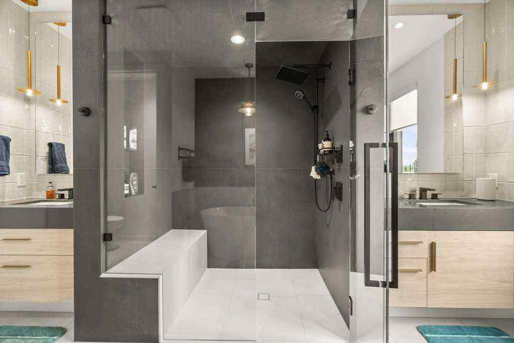 MLS® A2238475 - 2226 8 Street NE in Winston Heights/Mountview Calgary, Residential