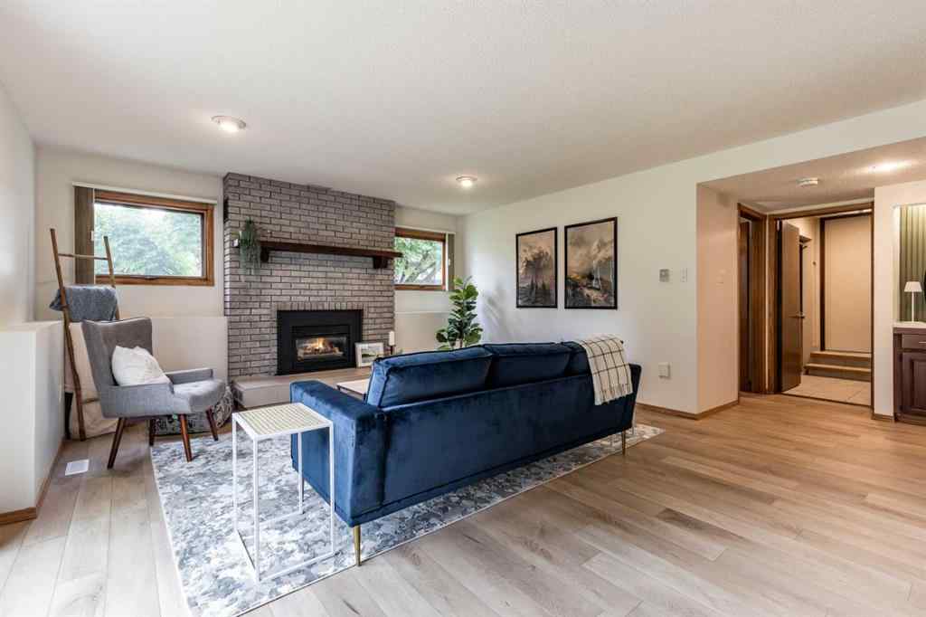 MLS® A2238477 - 32 Ross Heights Court SE in Ross Glen Medicine Hat, Residential