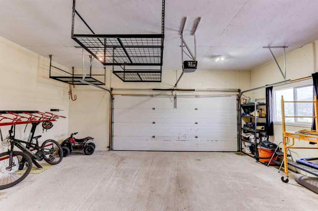 MLS® A2238491 - 2102 214 Street  in NONE Bellevue, Residential