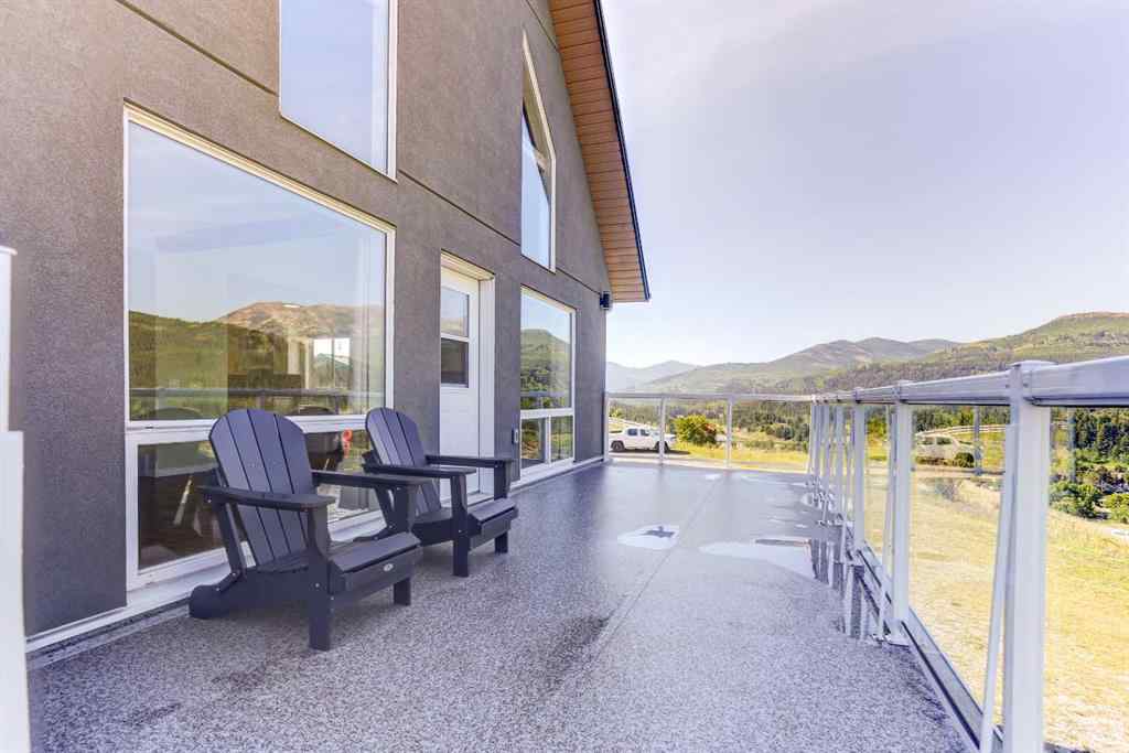MLS® A2238491 - 2102 214 Street  in NONE Bellevue, Residential