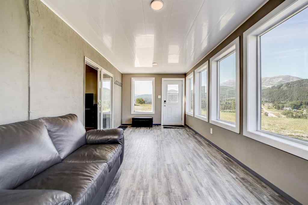 MLS® A2238491 - 2102 214 Street  in NONE Bellevue, Residential
