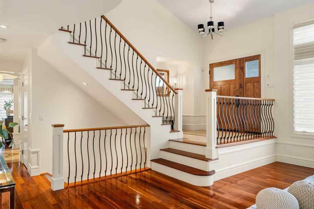 MLS® A2238513 - 36 Baycrest Place SW in Bayview Calgary, Residential