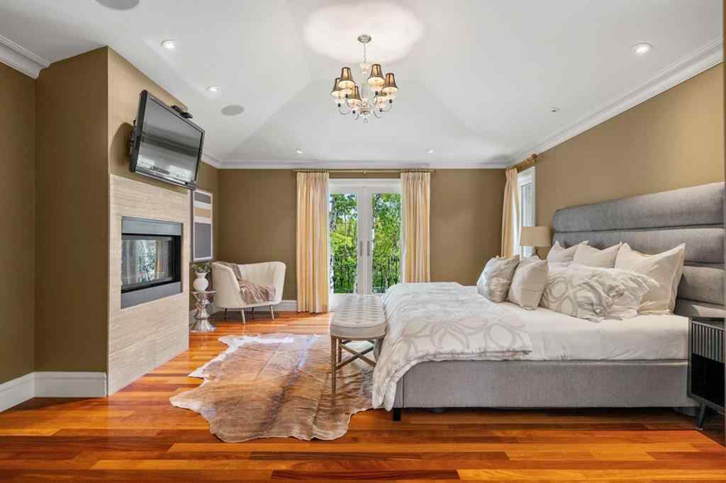 MLS® A2238513 - 36 Baycrest Place SW in Bayview Calgary, Residential