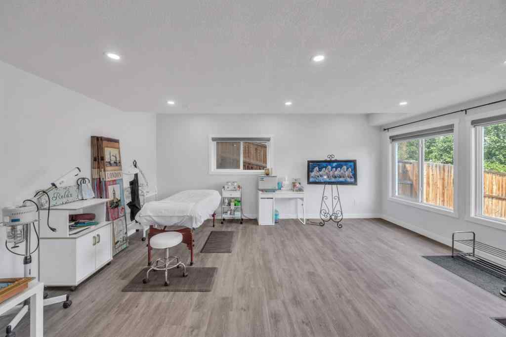 MLS® A2238546 - 360 Evanspark Circle NW in Evanston Calgary, Residential