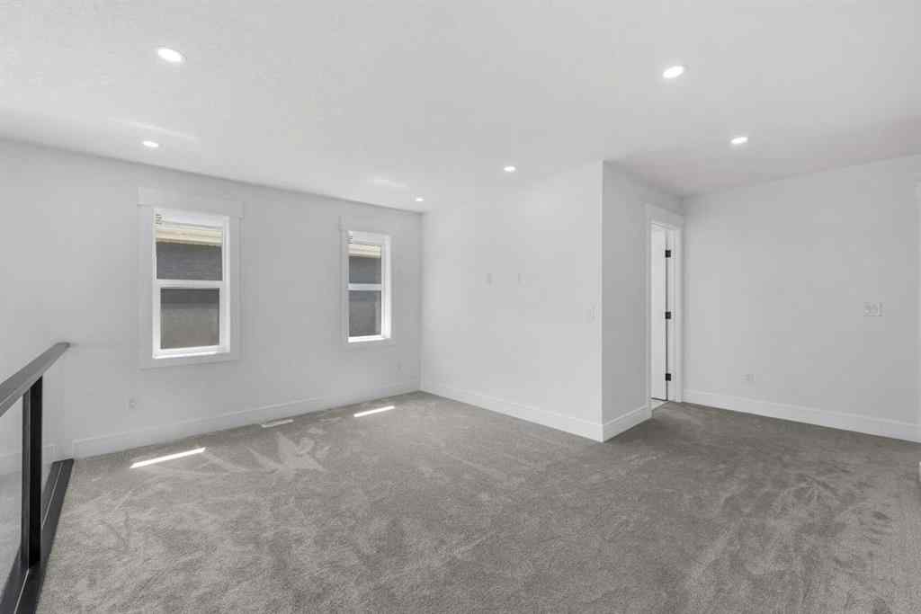 MLS® A2238547 - 33 Waterford Terrace  in Waterford Chestermere, Residential