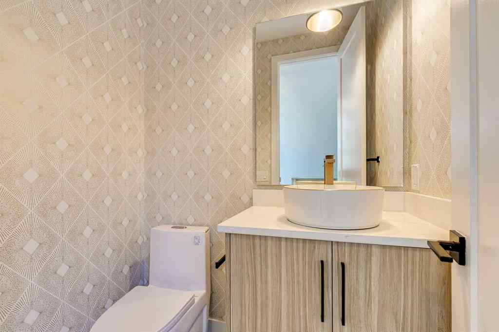 MLS® A2238554 - 3729 Richmond Road SW in Killarney/Glengarry Calgary, Residential