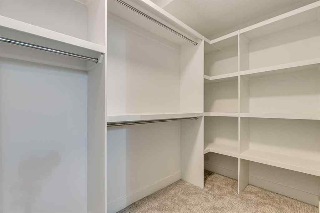 MLS® A2238554 - 3729 Richmond Road SW in Killarney/Glengarry Calgary, Residential