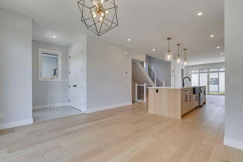 MLS® A2238554 - 3729 Richmond Road SW in Killarney/Glengarry Calgary, Residential