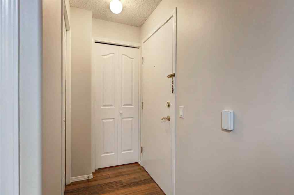 MLS® A2238555 - 3211 Millrise Point SW in Millrise Calgary, Residential