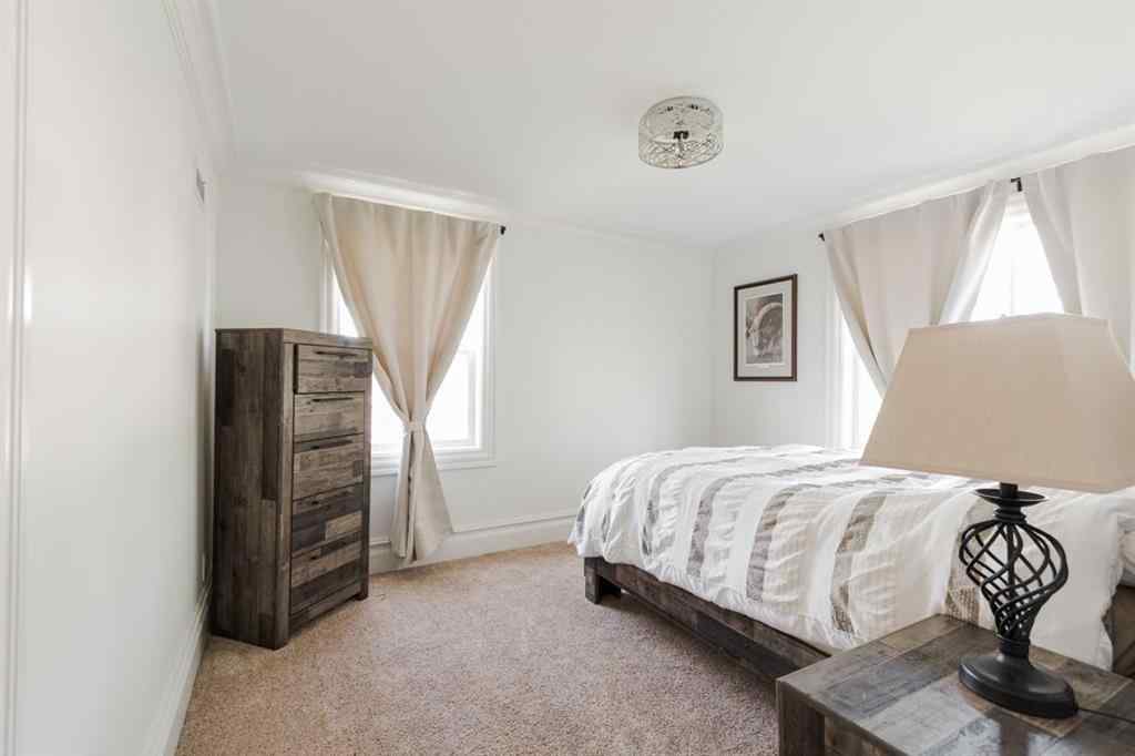 MLS® A2238561 - 49 Poplar Crescent  in Gregoire Lake Gregoire Lake Estates, Residential