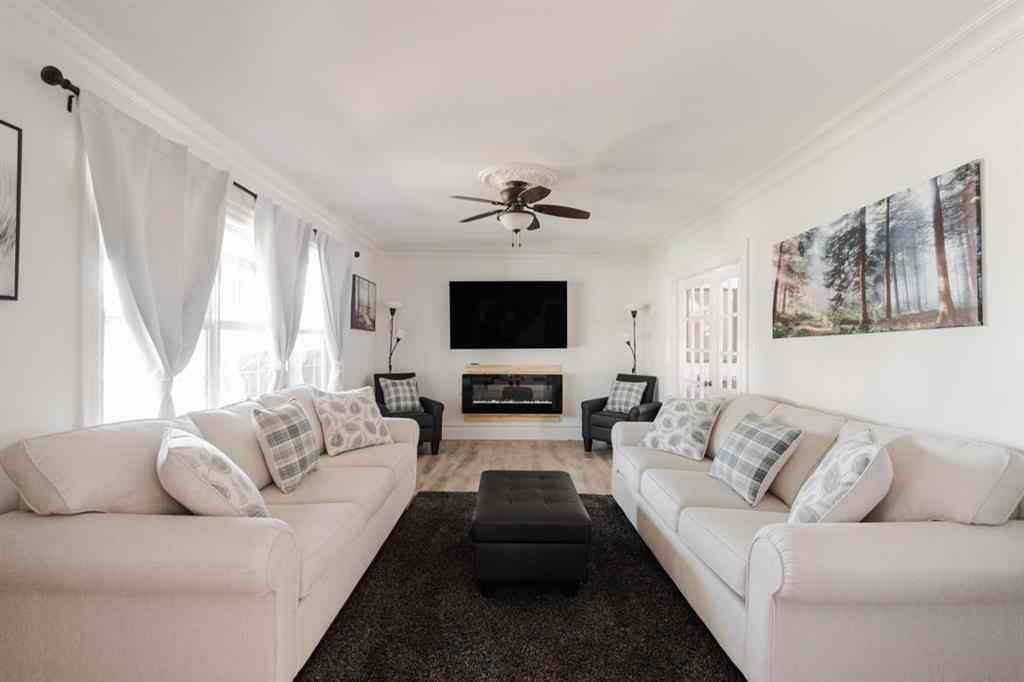 MLS® A2238561 - 49 Poplar Crescent  in Gregoire Lake Gregoire Lake Estates, Residential