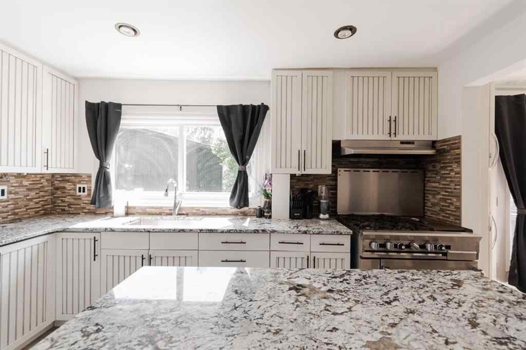 MLS® A2238561 - 49 Poplar Crescent  in Gregoire Lake Gregoire Lake Estates, Residential