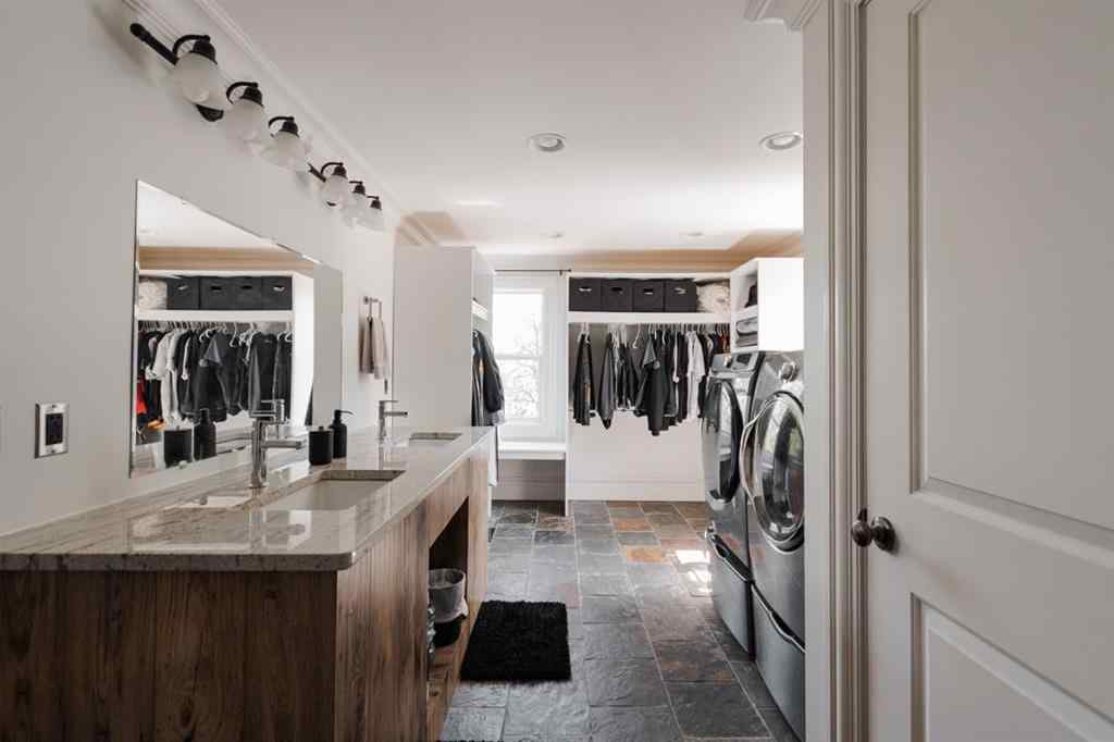 MLS® A2238561 - 49 Poplar Crescent  in Gregoire Lake Gregoire Lake Estates, Residential