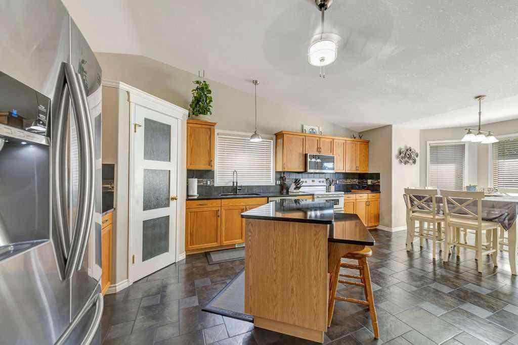 MLS® A2238565 - 3504 61 Avenue  in Parkview Estates Lloydminster, Residential