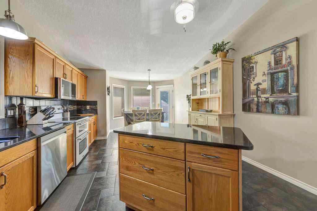 MLS® A2238565 - 3504 61 Avenue  in Parkview Estates Lloydminster, Residential
